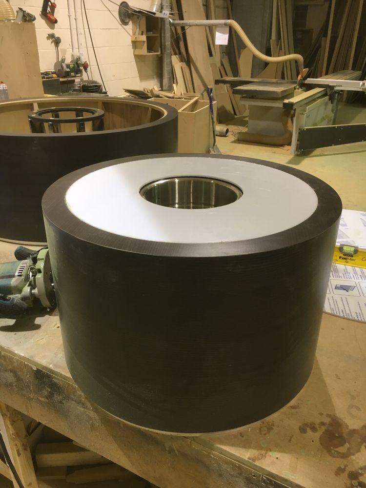 Round drum-style table bases