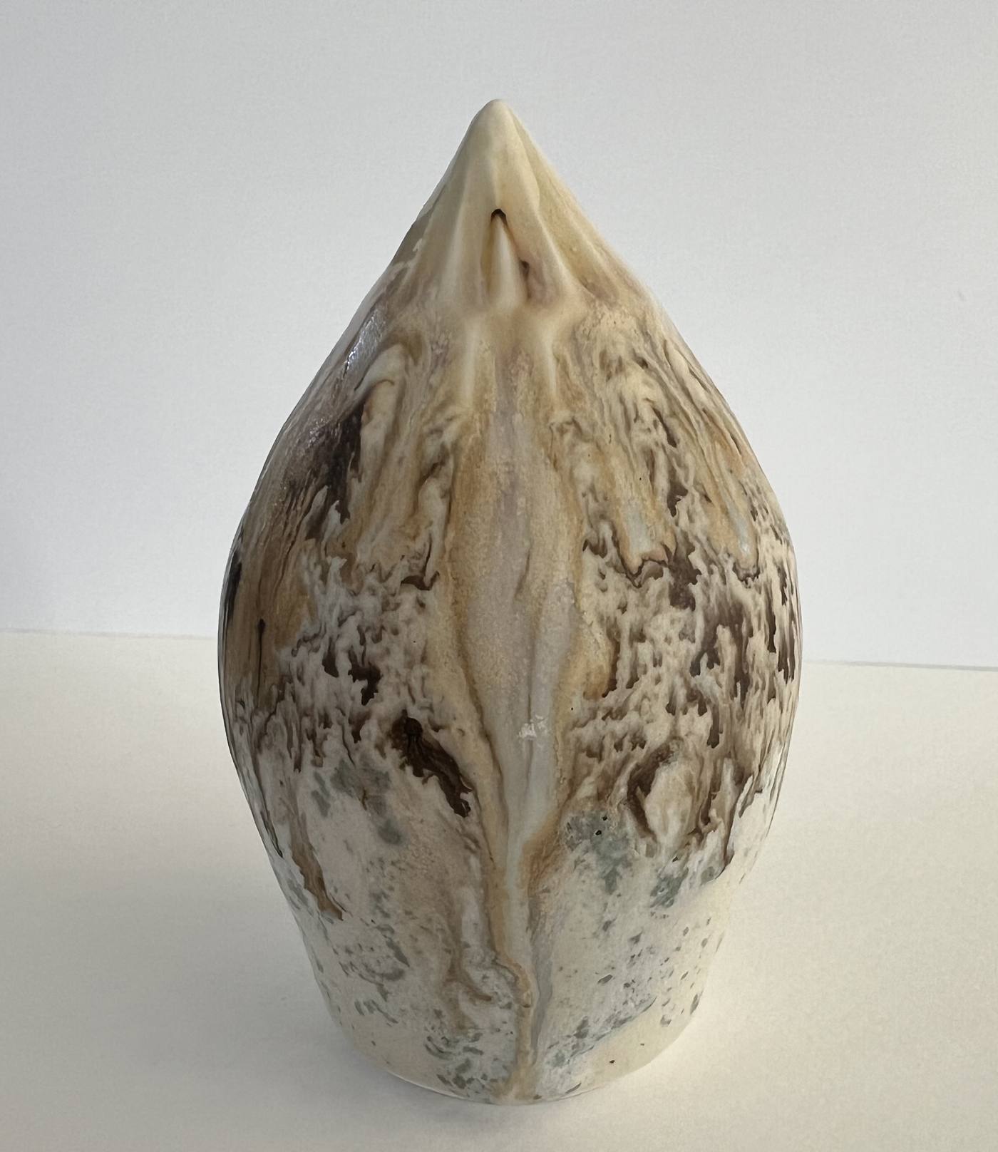 Teardrop-shaped vase with drip glaze